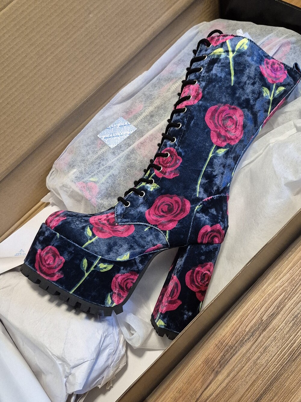 🥀 NWOT Dollz Kill Velvet Lace Up Platform Boots 🥀